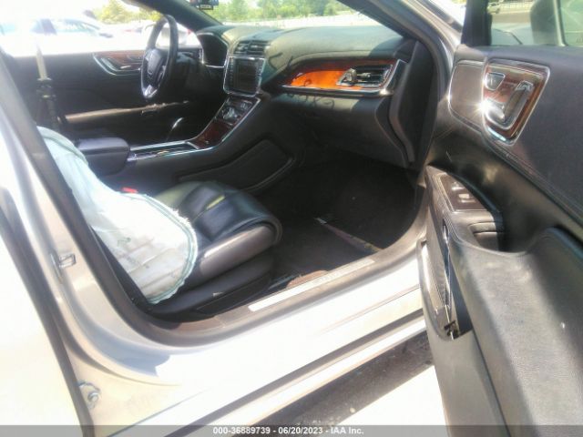 1LN6L9TK1H5623785 Lincoln Continental Select