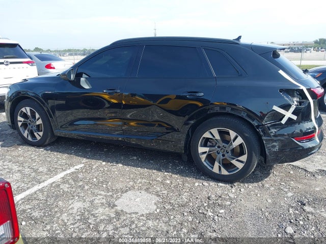 2021 Audi e-tron, VIN: WA1AAAGE9MB020132