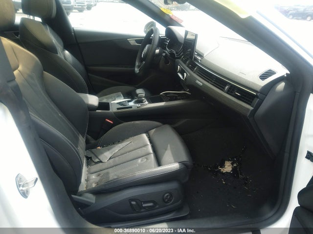 2022 Audi A5, VIN: WAUDACF55NA009262