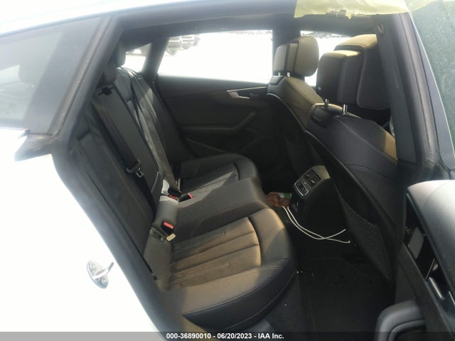 2022 Audi A5, VIN: WAUDACF55NA009262