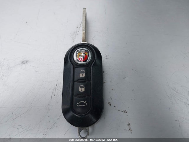 Fiat 500c Abarth 2015 3C3CFFJH7FT562030 Image 3