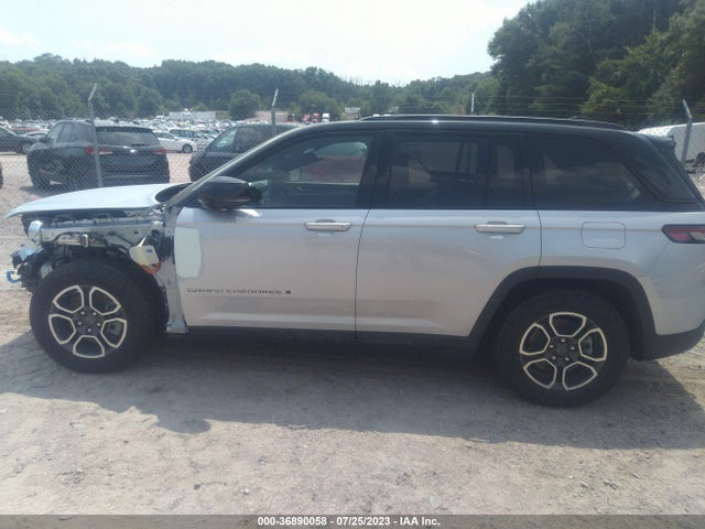 2022 Jeep Grand Cherokee, VIN: 1C4RJYC63N8758457