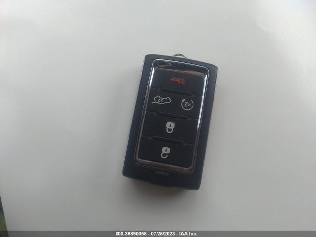 2022 Jeep Grand Cherokee, VIN: 1C4RJYC63N8758457