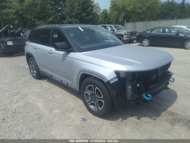 2022 Jeep Grand Cherokee, VIN: 1C4RJYC63N8758457