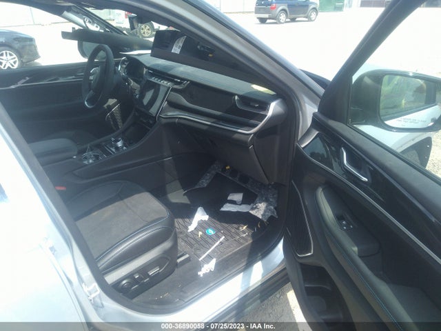 2022 Jeep Grand Cherokee, VIN: 1C4RJYC63N8758457