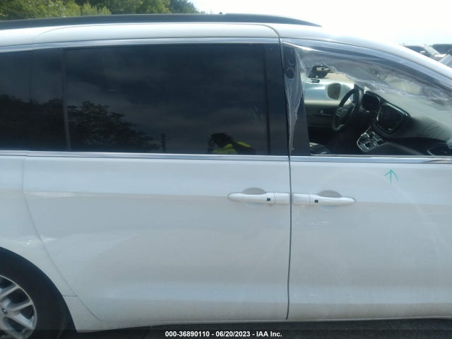 2C4RC1BG4NR178263 Chrysler Pacifica Touring L