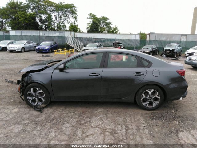 3KPF24AD8KE110673 KIA Forte Lxs