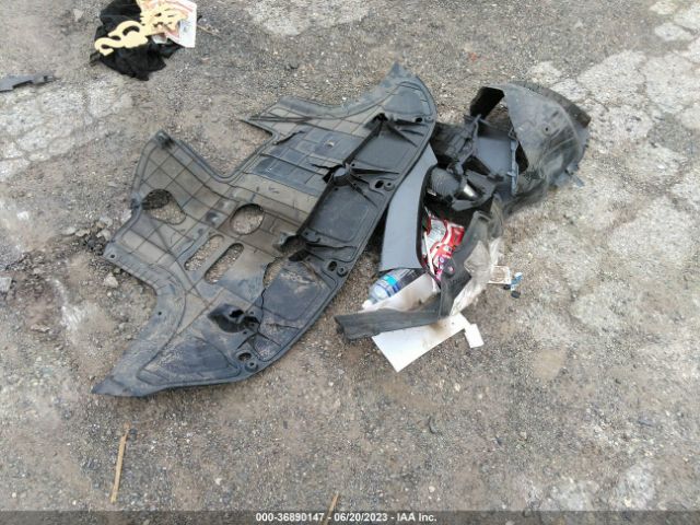3KPF24AD8KE110673 KIA Forte Lxs