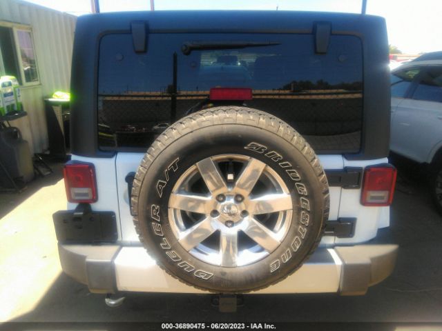 1C4BJWEG4FL627290 Jeep Wrangler Unlimited Sahara