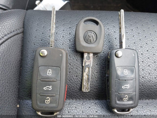 WVGBV7AX1FW568161 Volkswagen TIGUAN SE