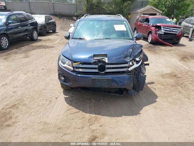 WVGBV7AX1FW568161 Volkswagen TIGUAN SE