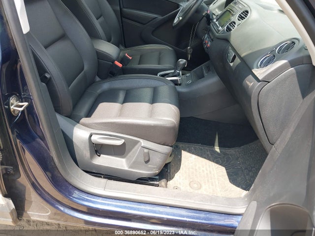 WVGBV7AX1FW568161 Volkswagen TIGUAN SE