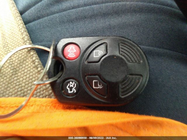 1FADP3FE0JL307255 Ford FOCUS SE
