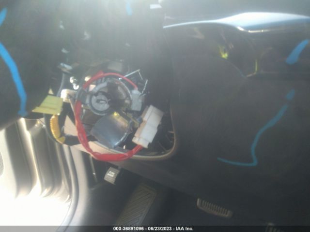 5XYKTCA65EG475908 KIA SORENTO LX