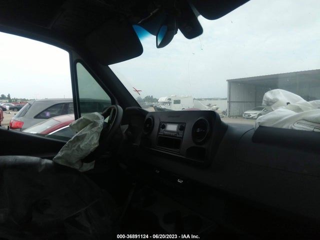 WD4PF1CD4KP154910 Mercedes-Benz SPRINTER VAN
