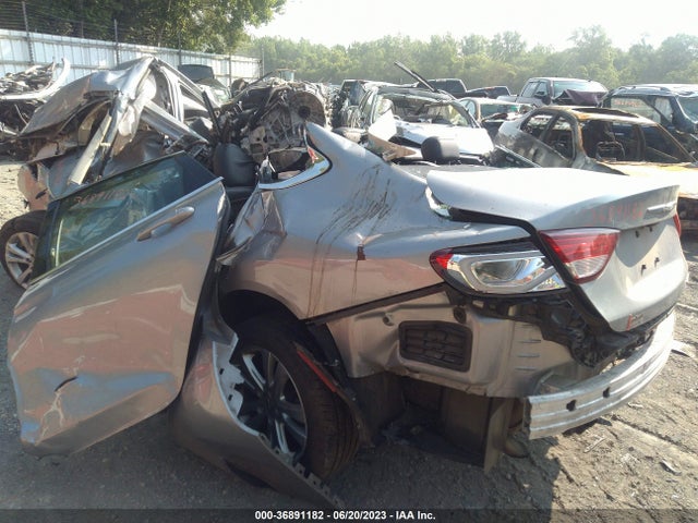 Chrysler 200 Limited Platinum 2017 1C3CCCAB0HN506890 Image 3