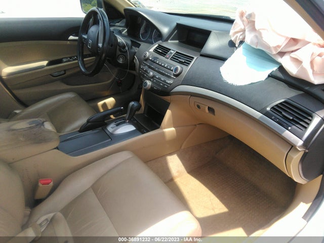 2011 HONDA ACCORD SDN SE VIN: 1HGCP2F67BA027212