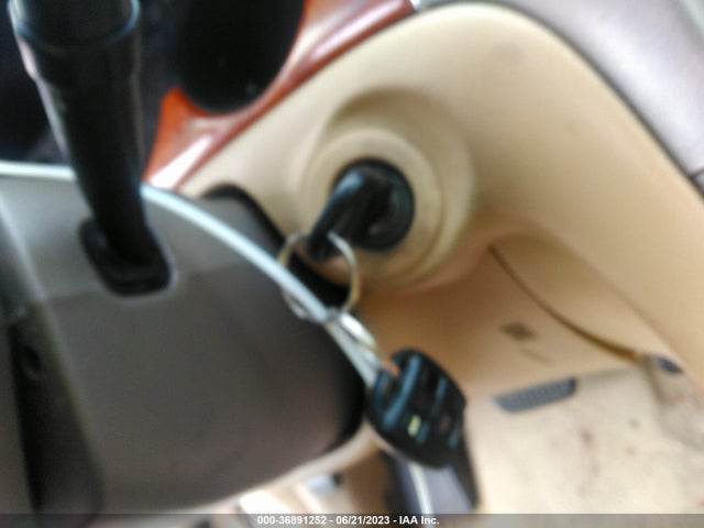 2005 LEXUS ES 330 VIN: JTHBA30G055062463