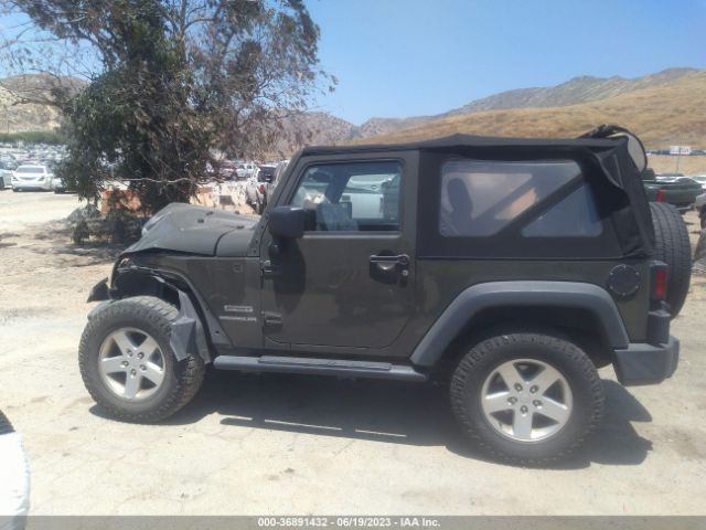 1C4AJWAG2FL640024 Jeep Wrangler Sport