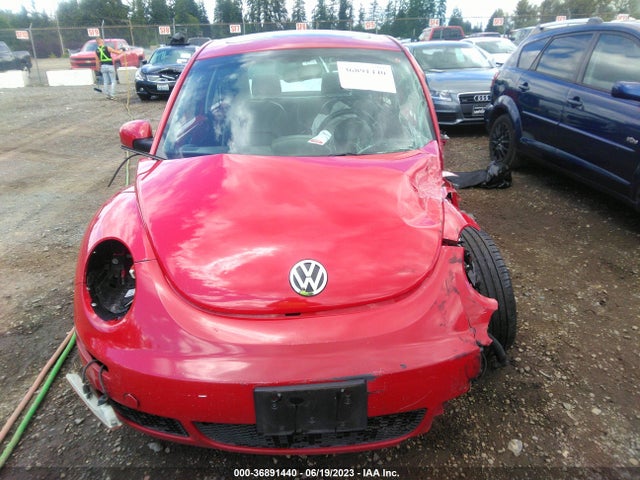 2008 VOLKSWAGEN NEW BEETLE COUPE S/SE VIN: 3VWRW31C98M526407