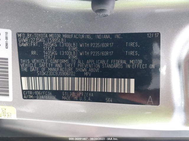 5TDKZ3DC9JS906702 Toyota SIENNA LE