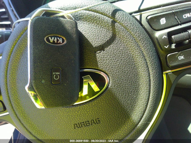KIA Niro Lxs 2021 KNDCB3LC9M5471667 Image 3
