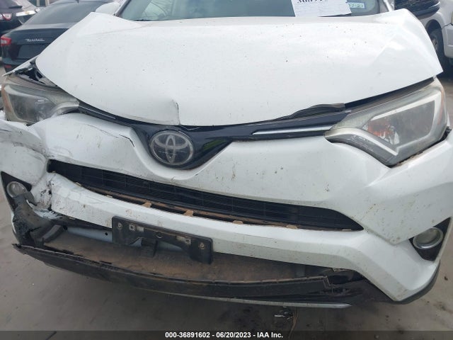 2018 TOYOTA RAV4 XLE/ADVENTURE VIN: JTMWFREV2JJ151094