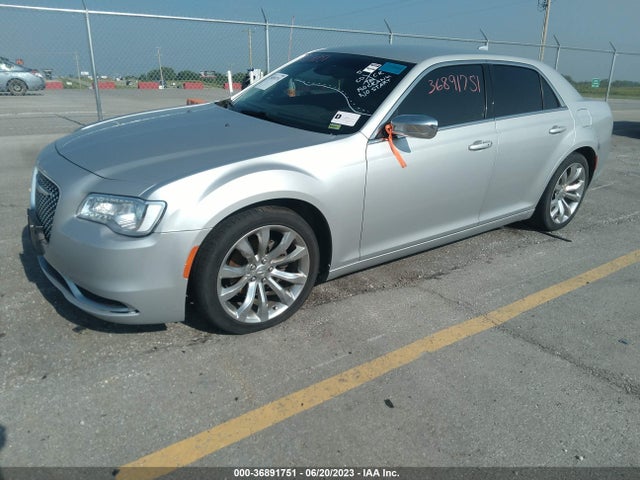 2C3CCAAG3KH628899 Chrysler 300 Touring