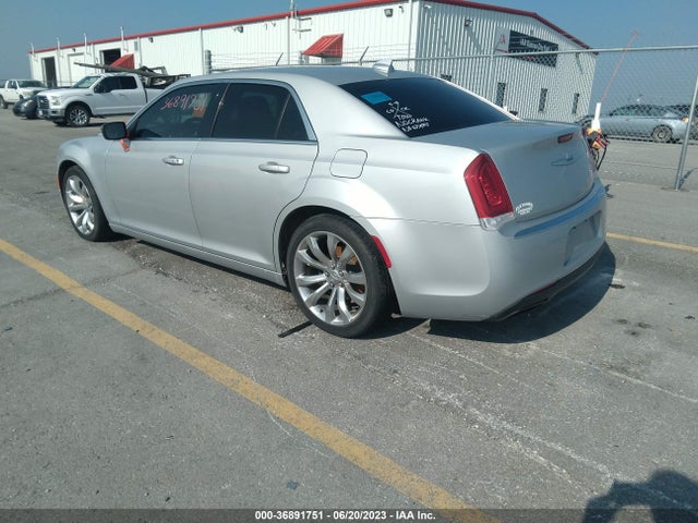 2C3CCAAG3KH628899 Chrysler 300 Touring