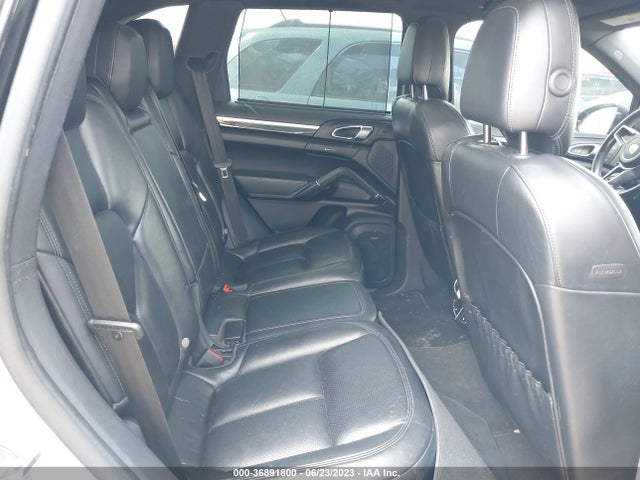 2017 Porsche Cayenne, VIN: WP1AE2A25HLA73939