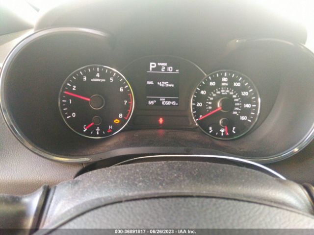 3KPFK4A79HE115545 KIA FORTE LX