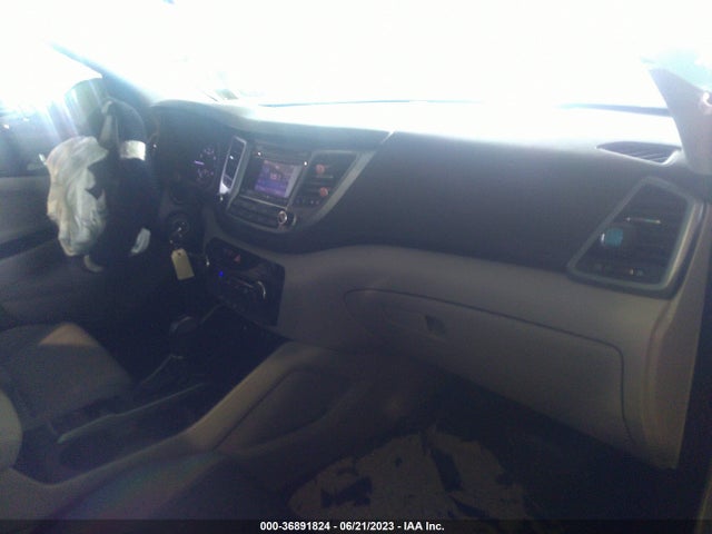 2018 HYUNDAI TUCSON SE VIN: KM8J2CA44JU659917
