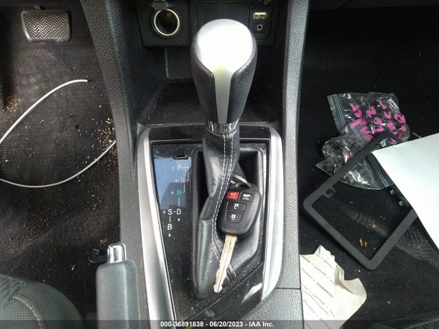 Toyota COROLLA LE 2019 5YFBURHE8KP858312 Image 3