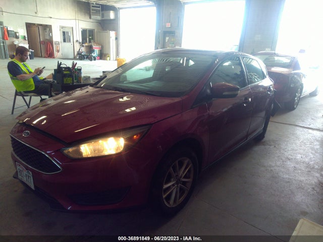Ford FOCUS SE 2015 1FADP3K20FL355289 Image 2