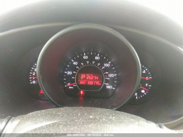 KNDJP3A56H7428864 KIA SOUL +