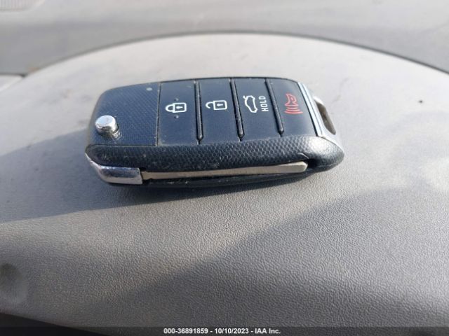 5XXGT4L39HG143915 KIA Optima Lx