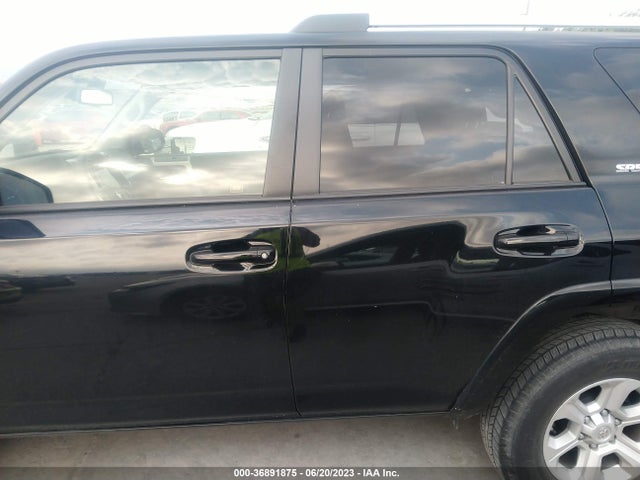 Toyota 4RUNNER SR5 2021 JTEEU5JR1M5232583 Image 15