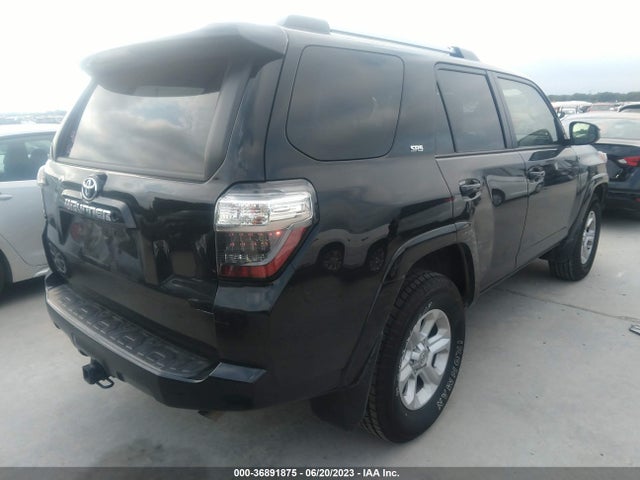 Toyota 4RUNNER SR5 2021 JTEEU5JR1M5232583 Image 4
