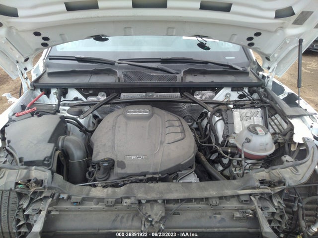 WA1BNAFY1J2211723 Audi Q5 Premium Plus