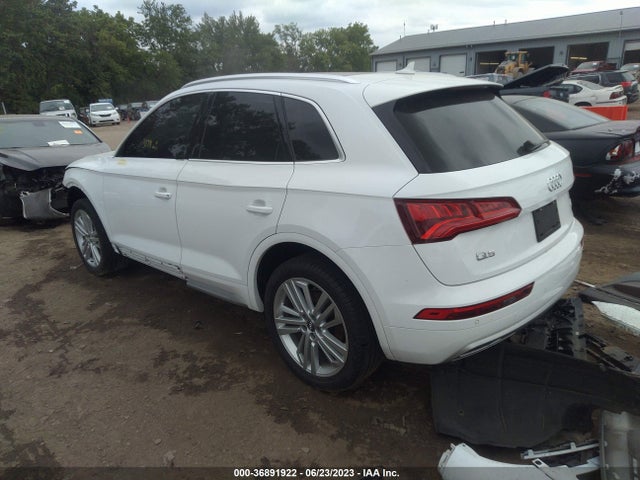 WA1BNAFY1J2211723 Audi Q5 Premium Plus