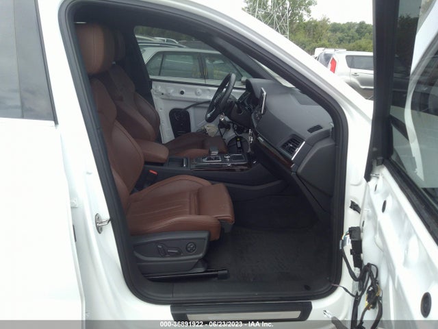 WA1BNAFY1J2211723 Audi Q5 Premium Plus
