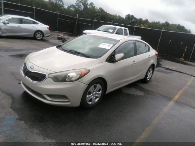 KNAFK4A68F5335398 KIA FORTE LX