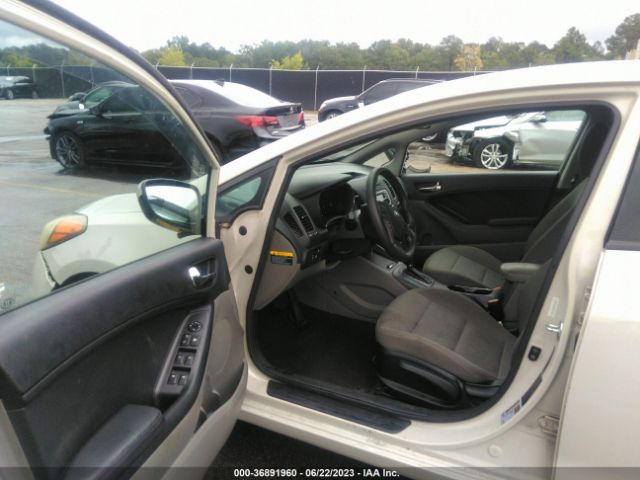 KNAFK4A68F5335398 KIA FORTE LX