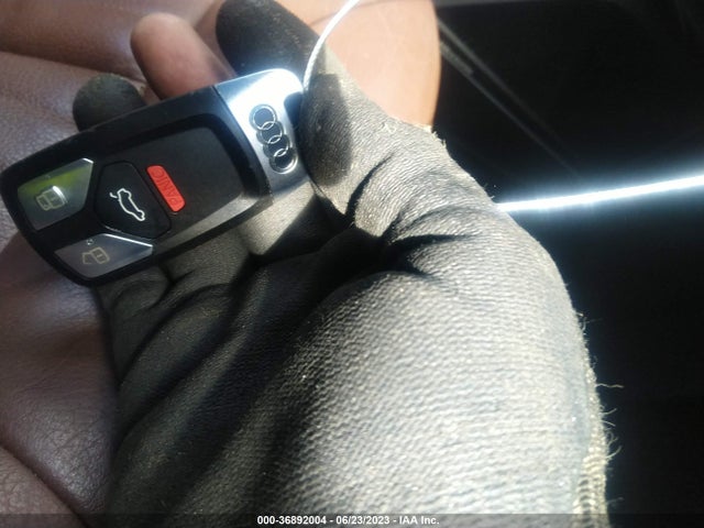 WA1BNAFY5J2059381 Audi Q5 Premium Plus