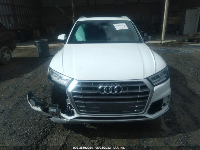 WA1BNAFY5J2059381 Audi Q5 Premium Plus