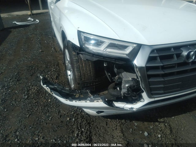 WA1BNAFY5J2059381 Audi Q5 Premium Plus
