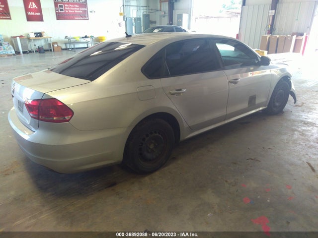 1VWAH7A34EC006191 Volkswagen PASSAT S