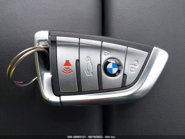 WBAGV8C01NCJ20550 BMW 8 Series M850i