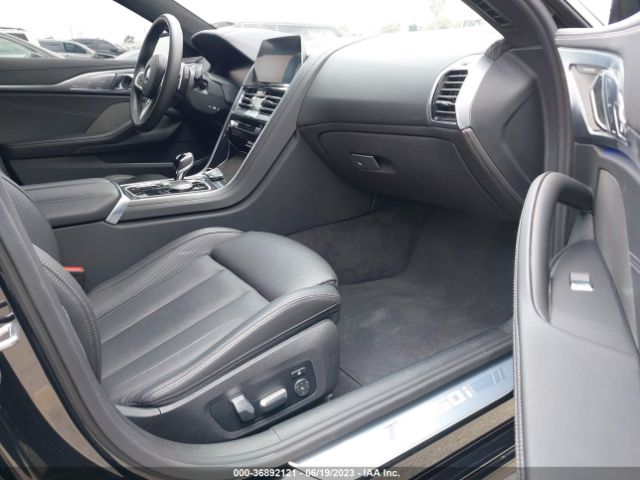 WBAGV8C01NCJ20550 BMW 8 Series M850i