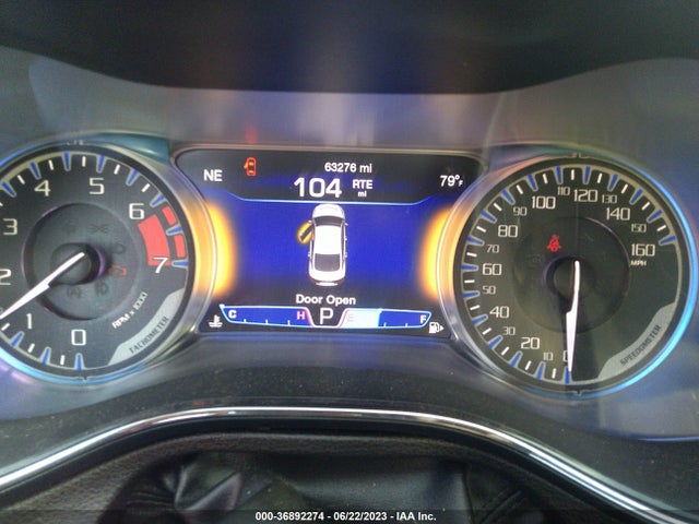 1C3CCCBG1FN514455 Chrysler 200 S